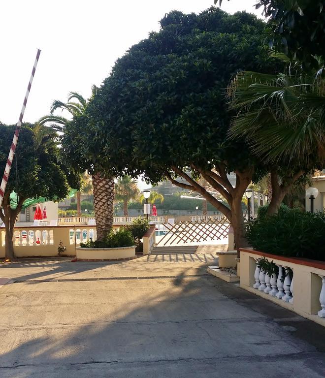 B&B Baia Dello Stretto Gallico Marina Kültér fotó